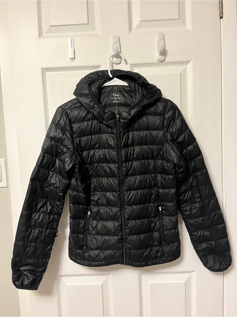 Aritzia Tna Botanie Lightweight Down Puffer Jacket - Black - Size S